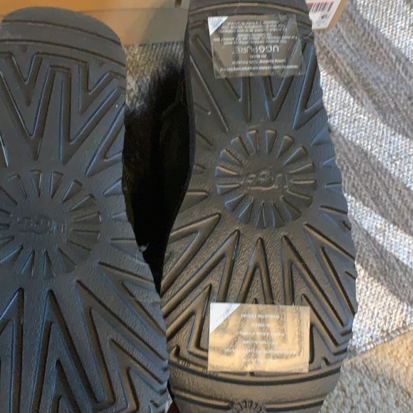 NIB UGG Valentina black boots Swarovski crystal 9 - Picture 9 of 12